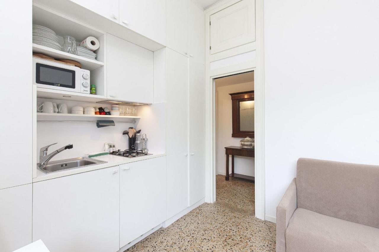 Residence Santa Marta By Halldis Венеція Екстер'єр фото